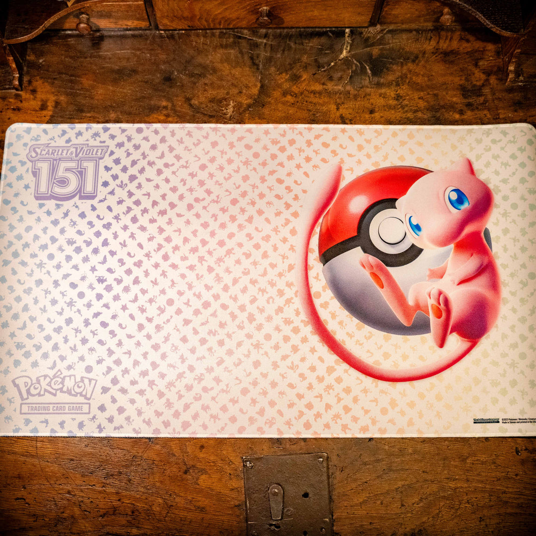 Pokemon Musemåtte / Spillemåtte / Playmat (151 Mew m. Silhuetter)