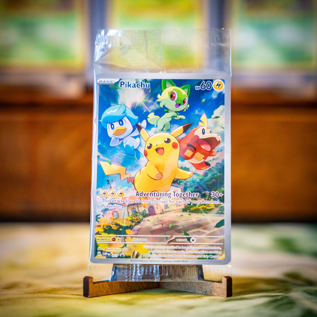 Pikachu (Forseglet / Sealed Pokemon Promo Kort) - Med Sprigatito, Fuecoco og Quaxly, 2023